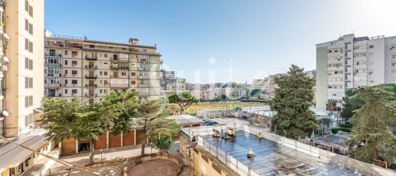 5 rooms Apartment in Palermo, Italy No. 220340 9
