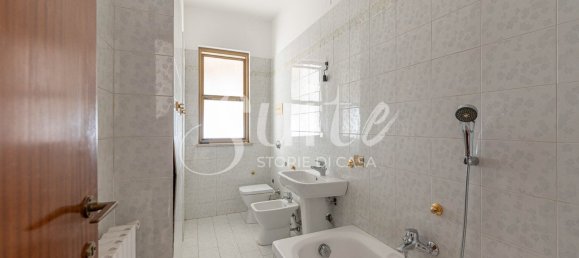 5 rooms Apartment in Palermo, Italy No. 220340 11