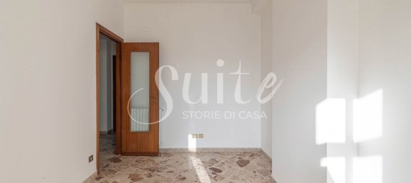 5 rooms Apartment in Palermo, Italy No. 220340 17
