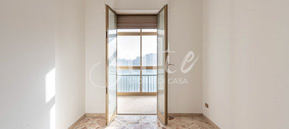 5 rooms Apartment in Palermo, Italy No. 220340 16