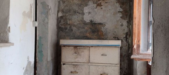 8 rooms House in Tornolo, Italy No. 254244 6