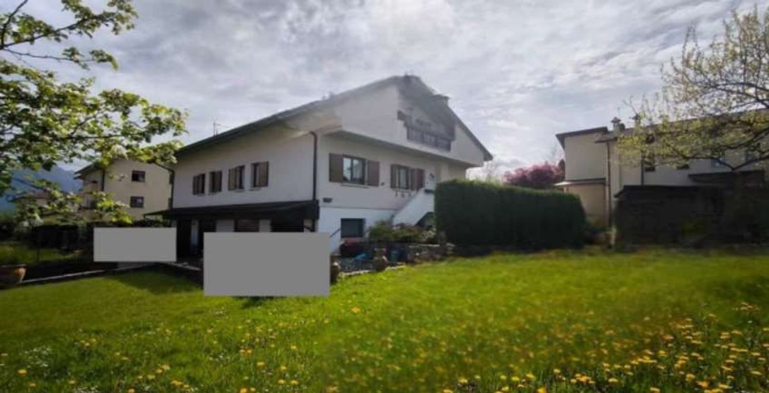 7 bedrooms Villa in Feltre, Italy No. 381318