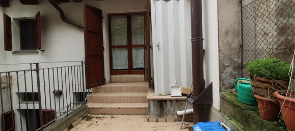 Квартира с 2 спальнями в Довадола, Италия № 328528 20