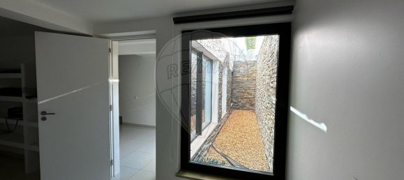 Дом с 4 спальнями в Montenegro, Португалия № 27293 24