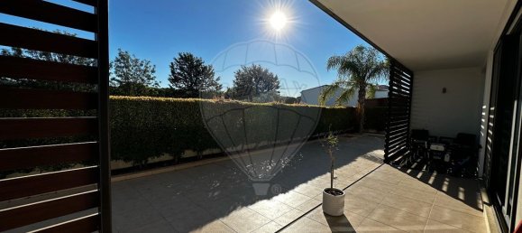 Дом с 4 спальнями в Montenegro, Португалия № 27293 6