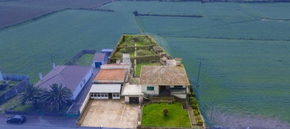 6 bedrooms House in Ribeira Grande, Portugal No. 164734 2