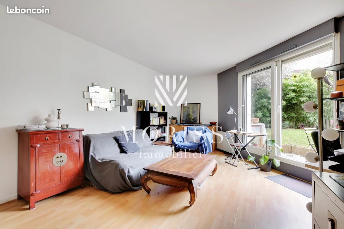 1 bedroom Apartment in Asnieres-sur-Seine, France No. 333401