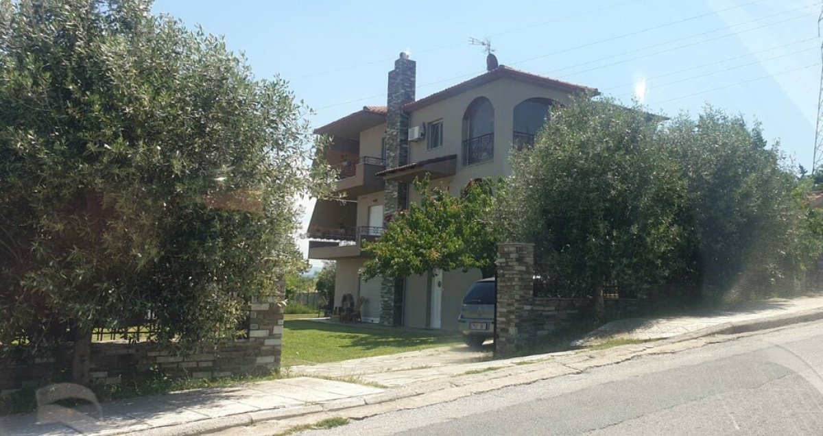 6 bedrooms Villa in Thessaloniki, Greece No. 8330