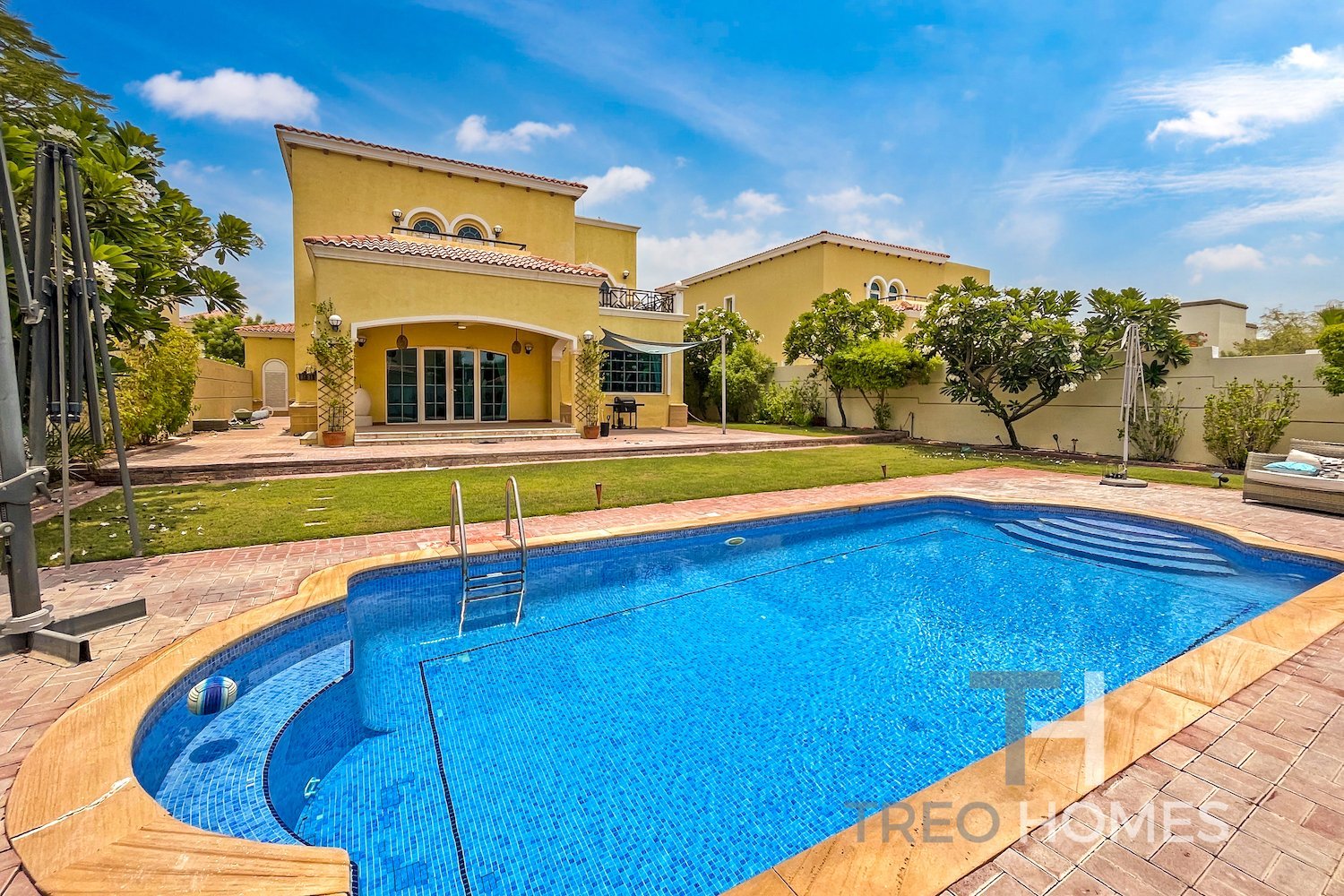 Villa de 4 dormitorios en Jumeirah Park, UAE No. 33293