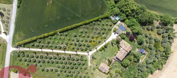 6 غرف نوم منزل في Todi, Italy رقم 358183 5