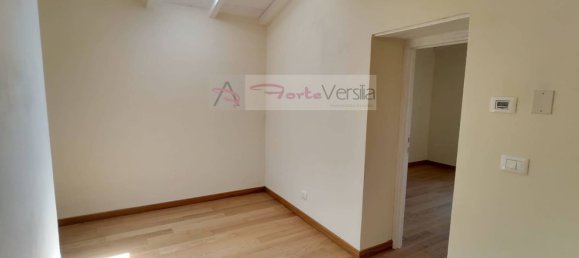 8 bedrooms House in Pietrasanta, Italy No. 323351 22