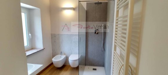 8 bedrooms House in Pietrasanta, Italy No. 323351 17