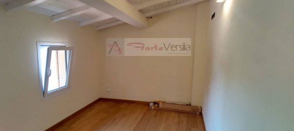 8 bedrooms House in Pietrasanta, Italy No. 323351 32