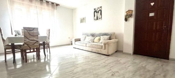 4-salle Appartement à Selargius, Italy No. 50089 17