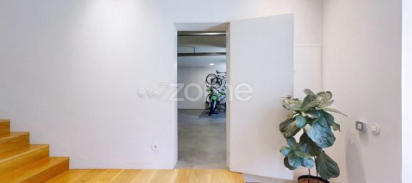 4 bedrooms House in Porto, Portugal No. 134044 3