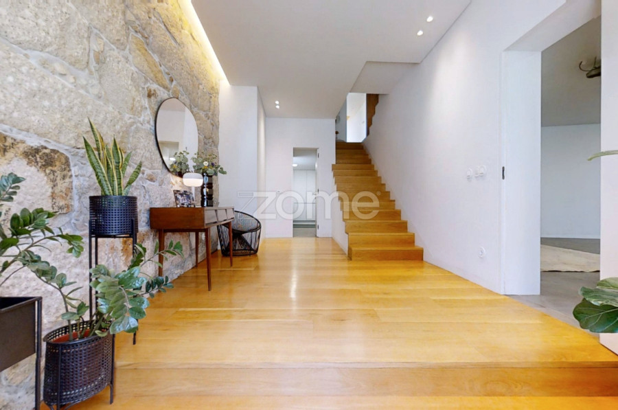 4 bedrooms House in Porto, Portugal No. 134044