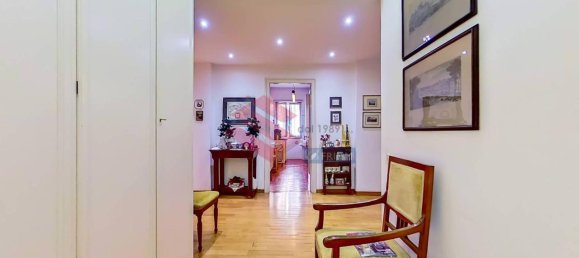 5 rooms Apartment in Rome, Italy No. 36069 23