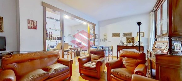 5 rooms Apartment in Rome, Italy No. 36069 36
