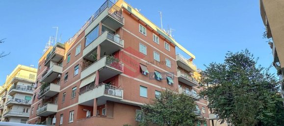 5 rooms Apartment in Rome, Italy No. 36069 59