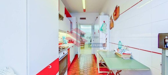 5 rooms Apartment in Rome, Italy No. 36069 16