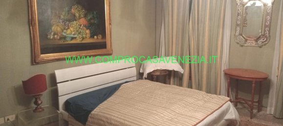 4 rooms Apartment in Venice, Italy No. 231778 6