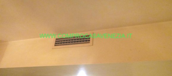 4 rooms Apartment in Venice, Italy No. 231778 10