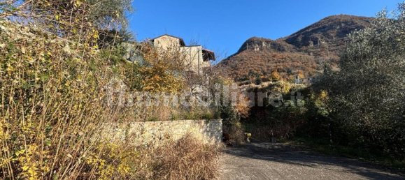 Villa de 15 dormitorios en Salò, Italy No. 9683 33