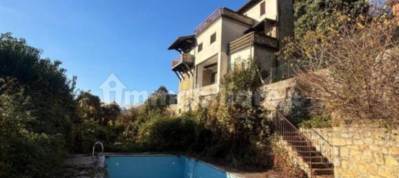 Villa de 15 dormitorios en Salò, Italy No. 9683 5