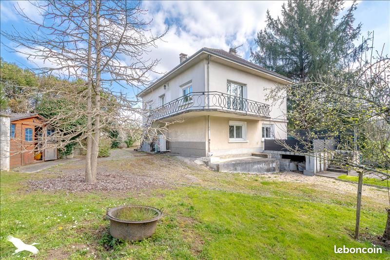 4 bedrooms House in Limoges, France No. 296083