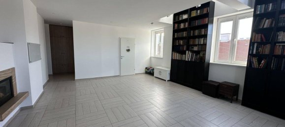 4غرفة منزل ذو طابقين في Vienna, Austria رقم 372 13