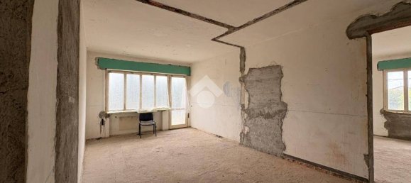 601m² Commercial property in Asolo, Italy No. 325890 39