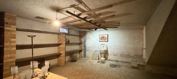 601m² Commercial property in Asolo, Italy No. 325890 20