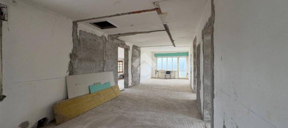 601m² Commercial property in Asolo, Italy No. 325890 44