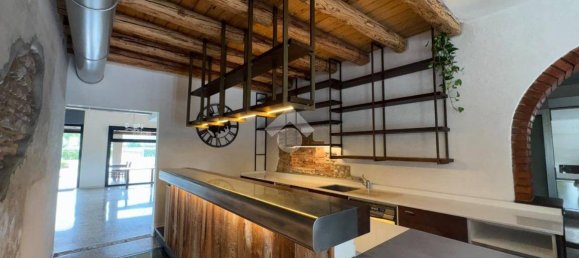 601m² Commercial property in Asolo, Italy No. 325890 5