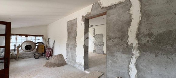 601m² Commercial property in Asolo, Italy No. 325890 34