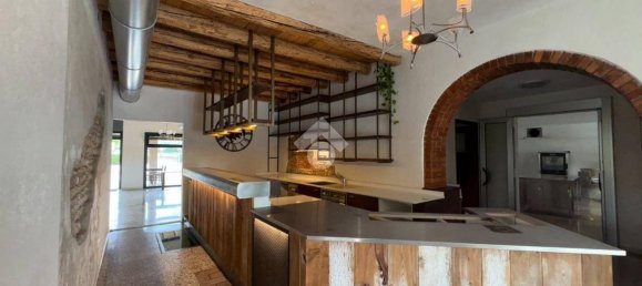601m² Commercial property in Asolo, Italy No. 325890 6