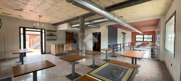 601m² Commercial property in Asolo, Italy No. 325890 10
