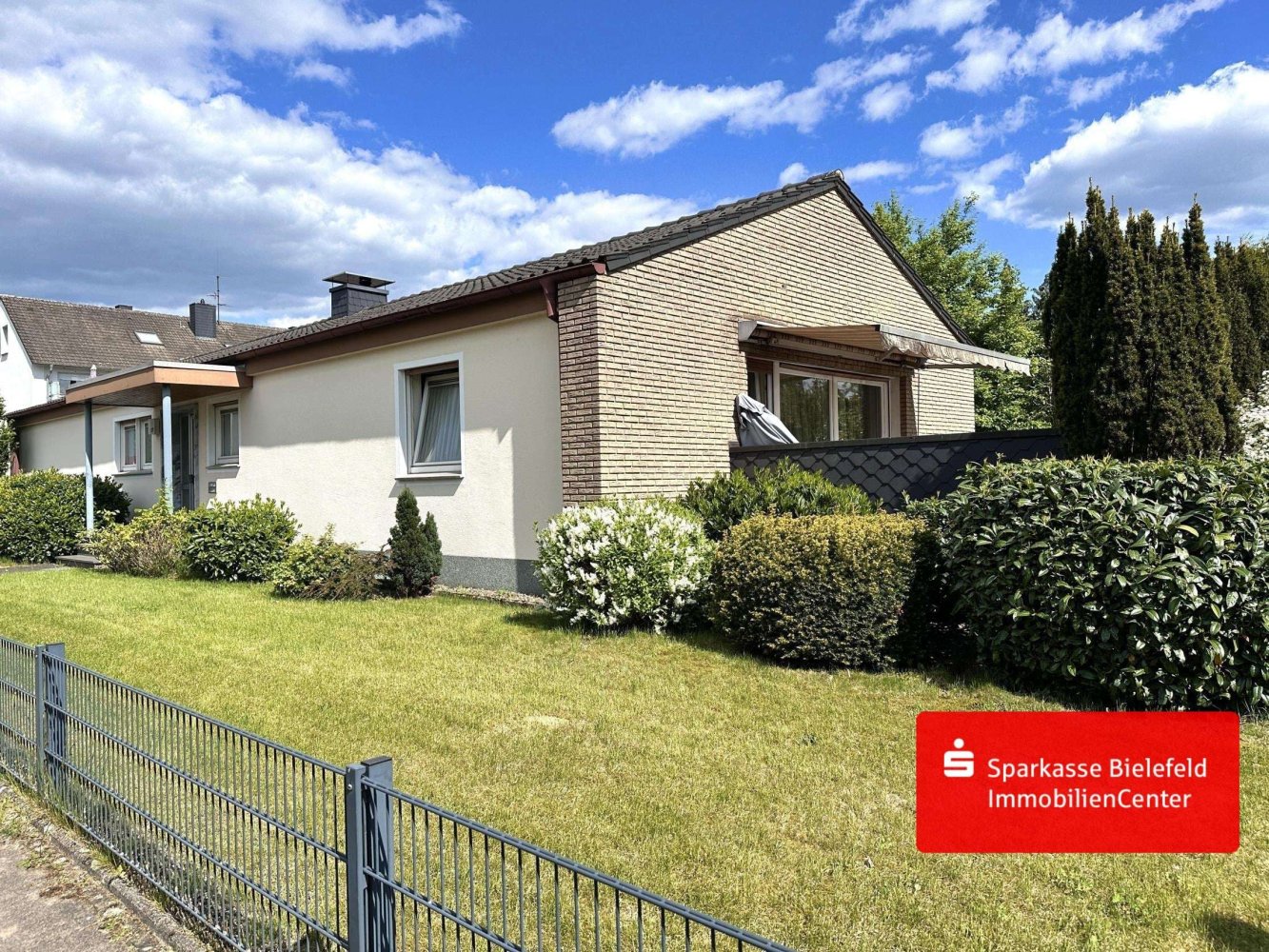 5 rooms Bungalow in Bielefeld, Germany No. 343212