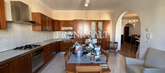 Apartamento de 3 dormitorios en Sliema, Malta No. 133 23