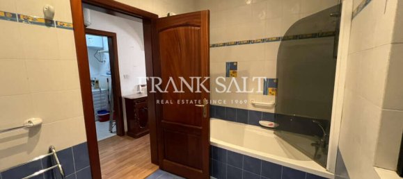 Apartamento de 3 dormitorios en Sliema, Malta No. 133 12