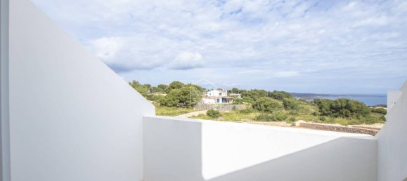 4 bedrooms Villa in Es Mercadal, Spain No. 176 3