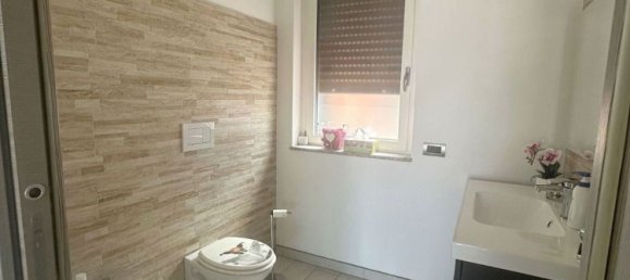 5 Schlafzimmer Haus in Inverigo, Italy, Nr. 361916 14