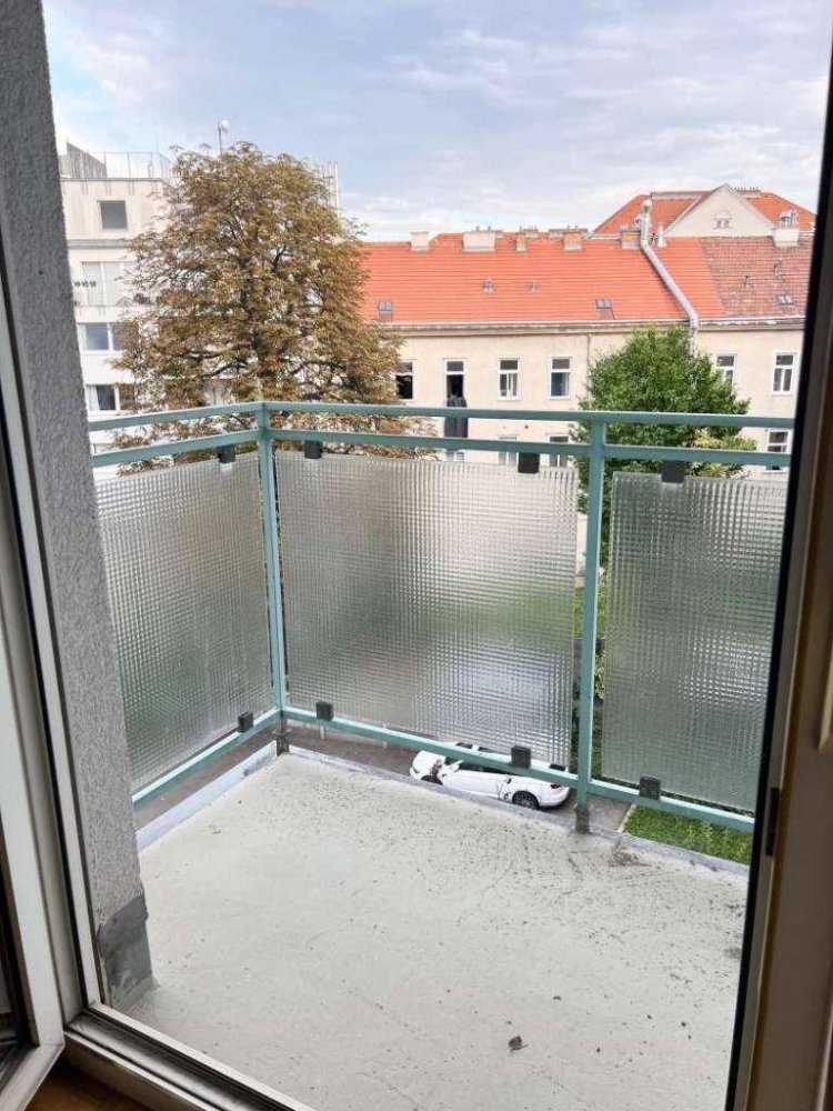 Studio in Vienna, Austria No. 139485