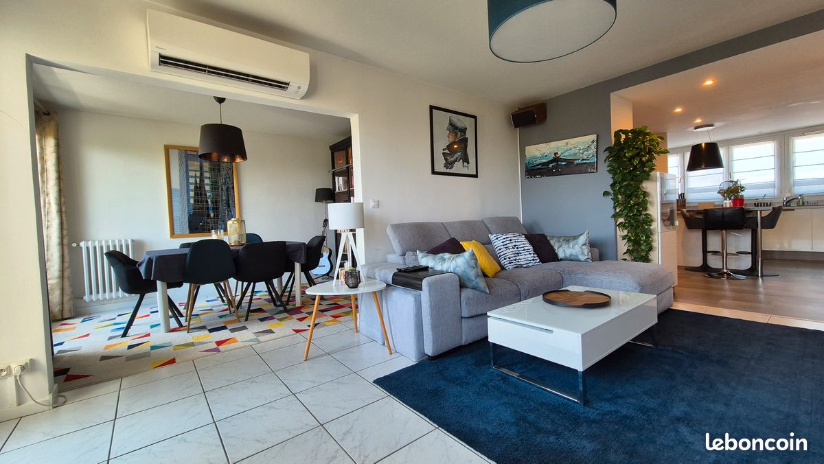 2 bedrooms Apartment in Haute-Garonne, France No. 284392