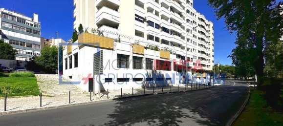 6 bedrooms Apartment in Lisbon, Portugal No. 79498 11