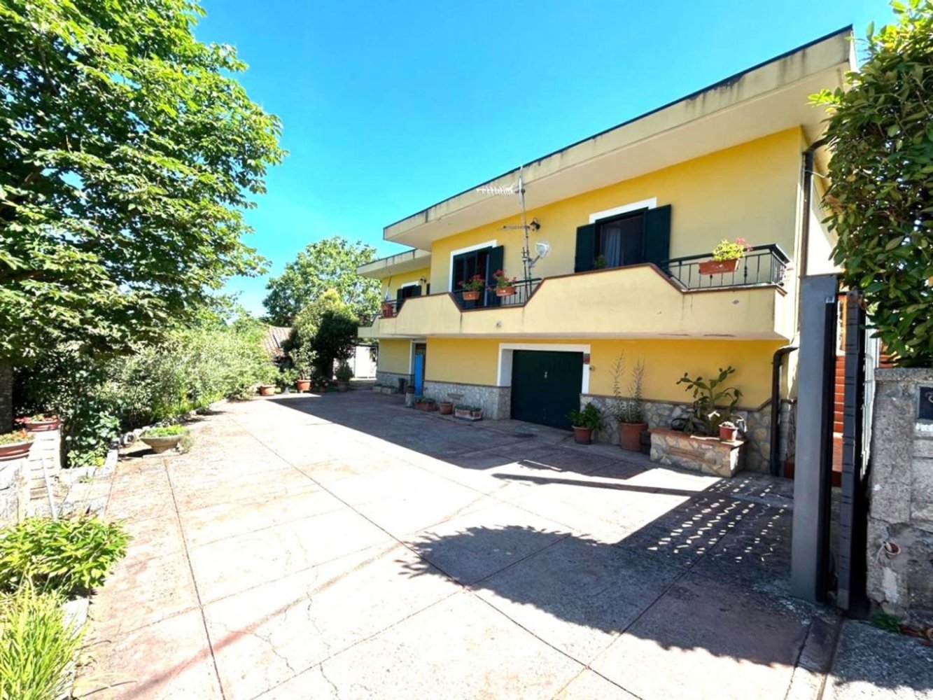 9 bedrooms Villa in Anagni, Italy No. 380758