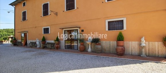 8 bedrooms House in Chiusi, Italy No. 320542 4