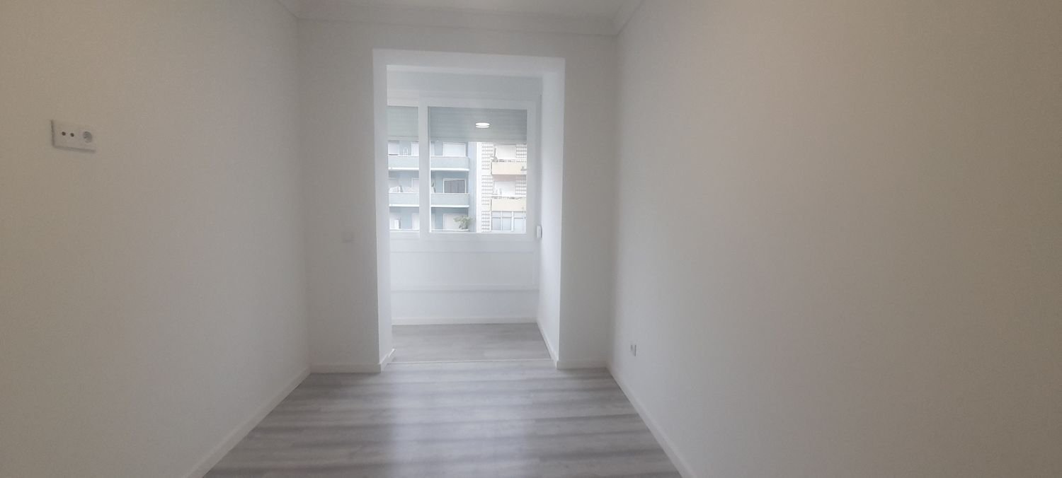 1 bedroom Apartment in Lisbon, Portugal No. 155208