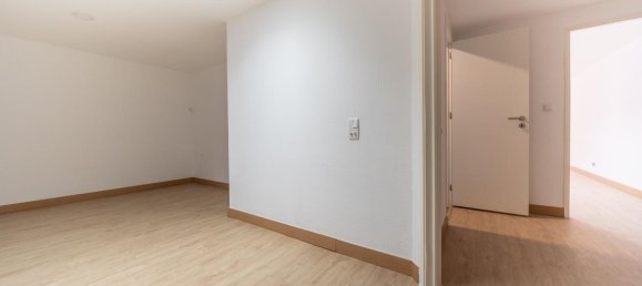 330m² Shop in Lisbon, Portugal No. 8453 3