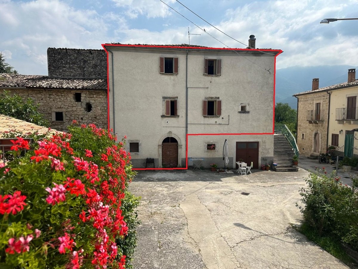 2 Schlafzimmer Haus in Caramanico Terme, Italy, Nr. 296180